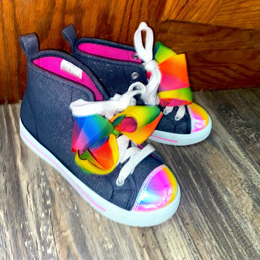 JoJo shoes worn a handful of times